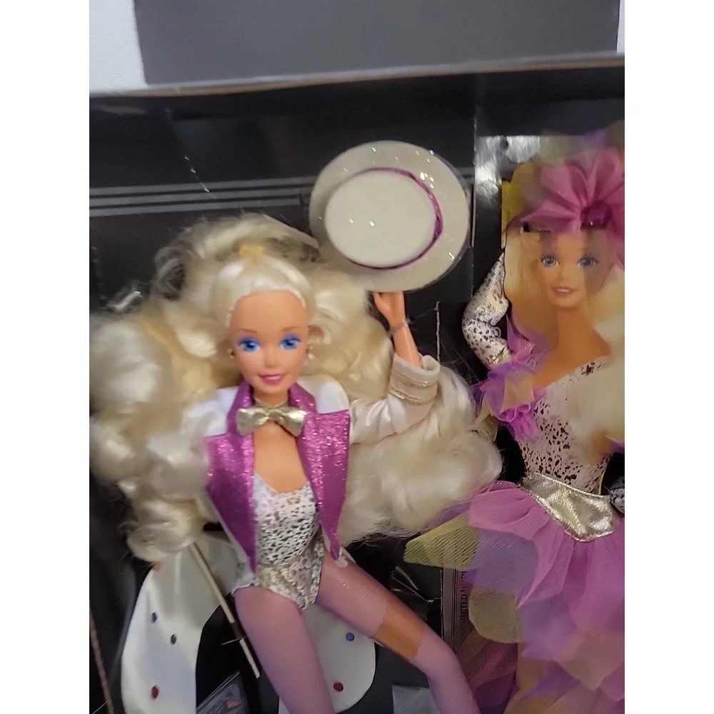 Barbie Joins the World-Famous Rockettes FAO Schwarz Exclusive Gift Set